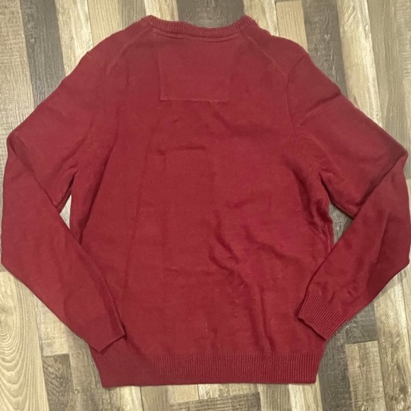 IZOD V-Neck Sweater - Picture 3 of 4